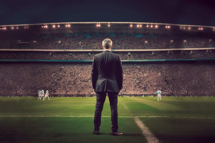 Stabilité vs changement : les dilemmes des clubs de football face au changement de coach